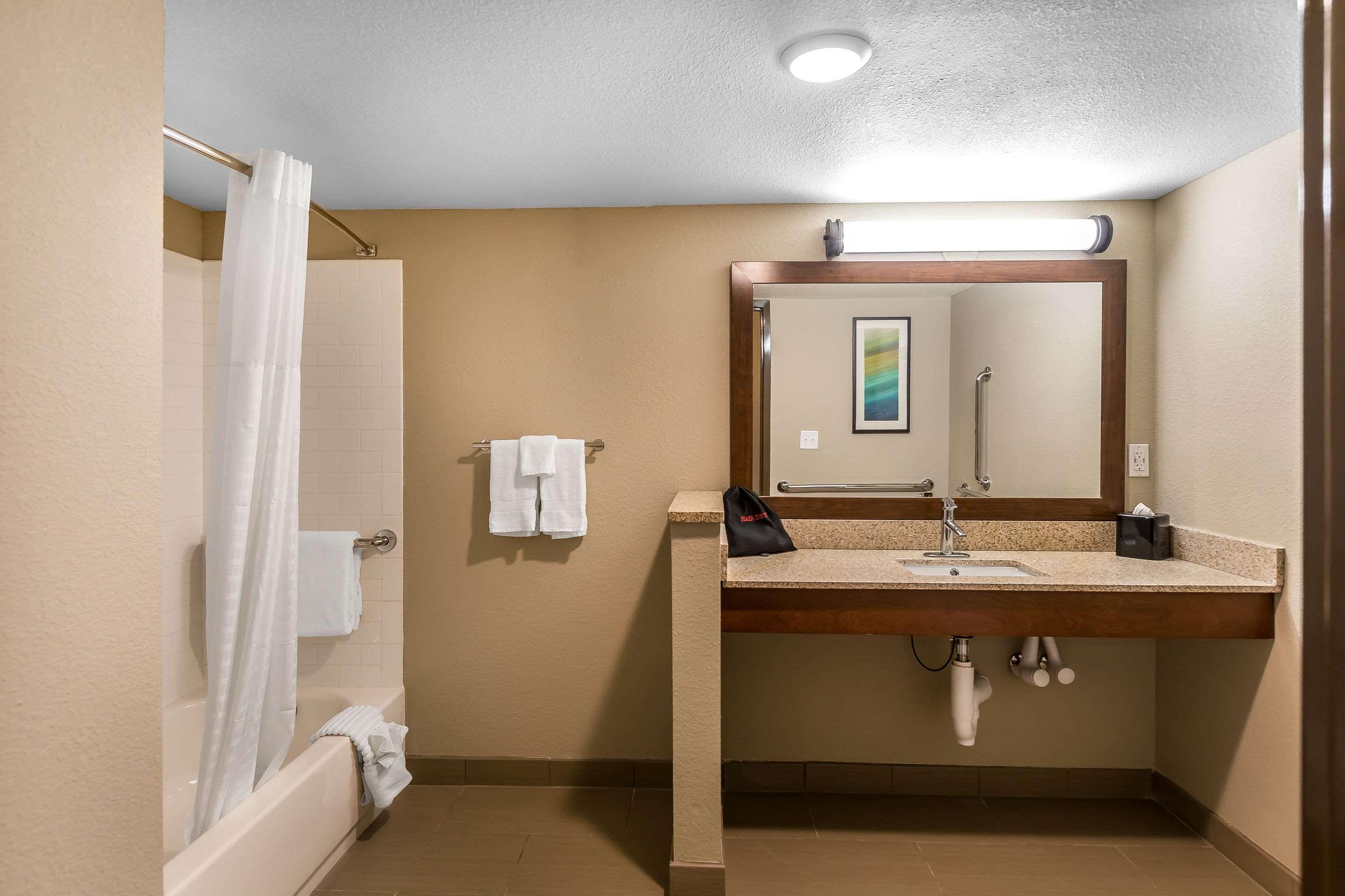 Comfort Inn Bay City - Riverfront Extérieur photo
