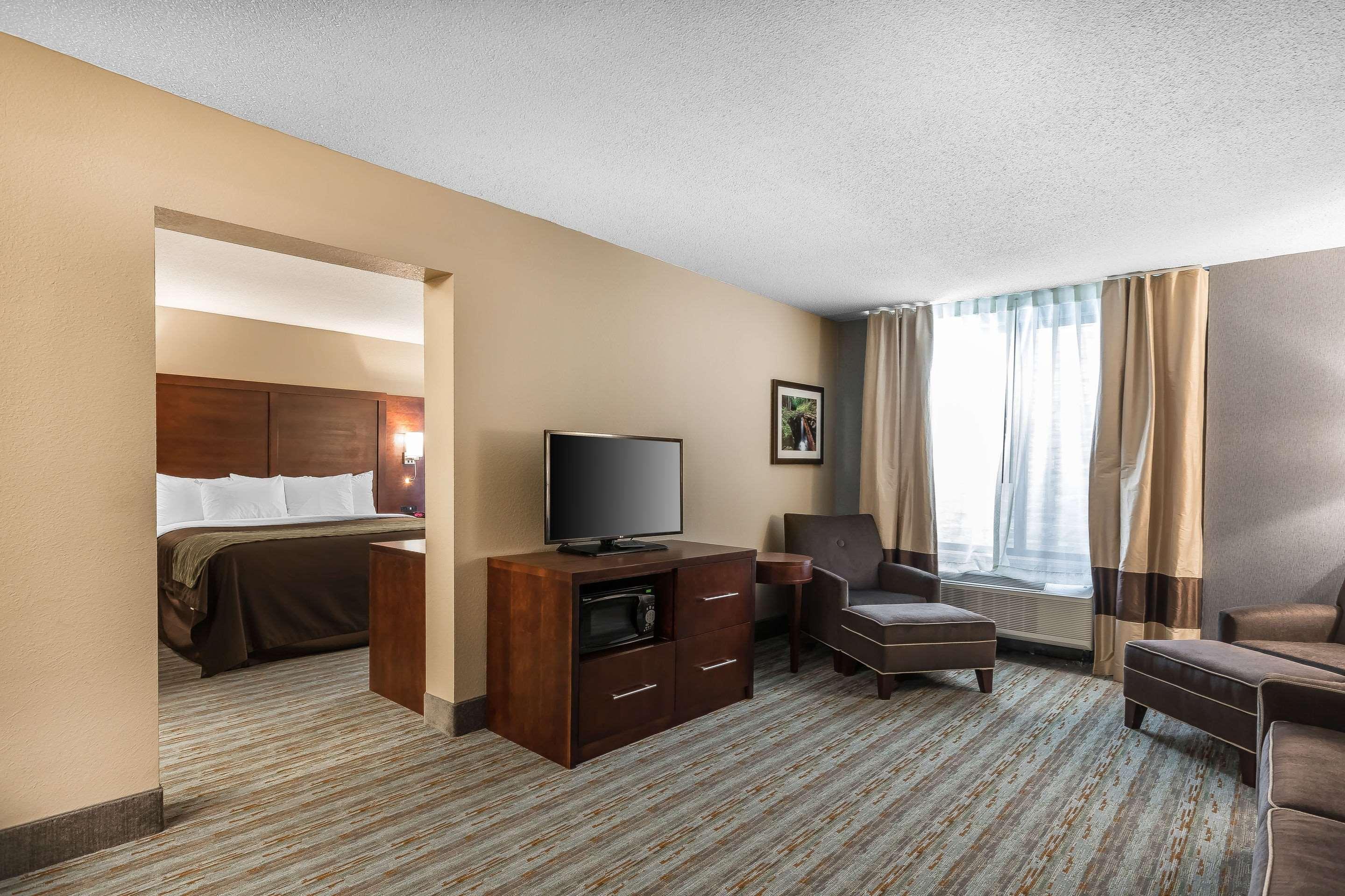 Comfort Inn Bay City - Riverfront Extérieur photo