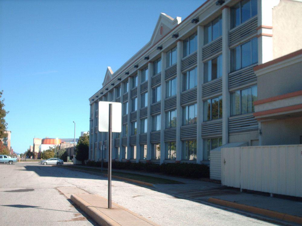 Comfort Inn Bay City - Riverfront Extérieur photo