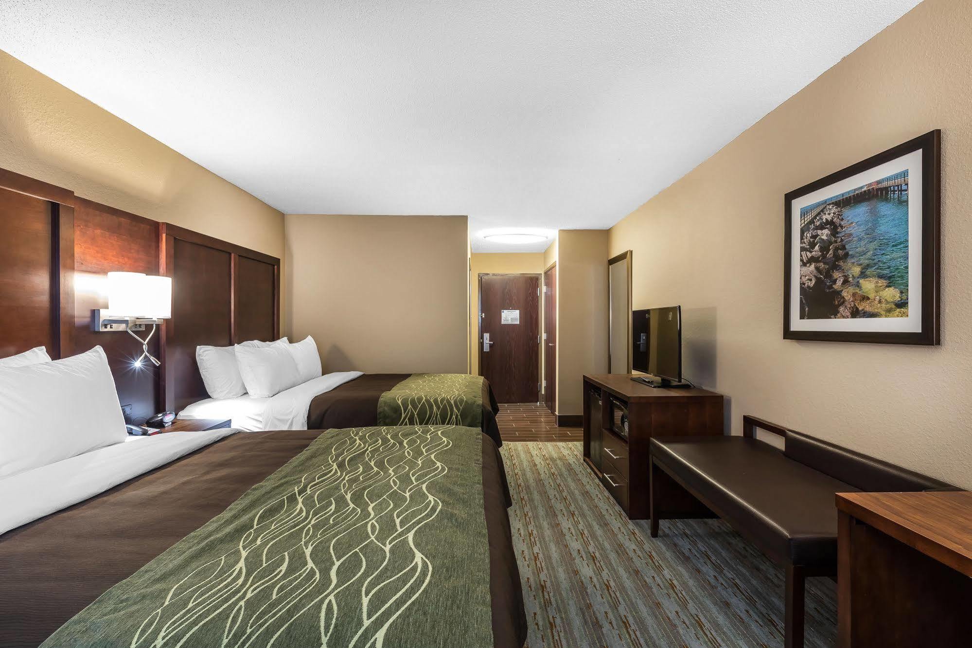 Comfort Inn Bay City - Riverfront Extérieur photo
